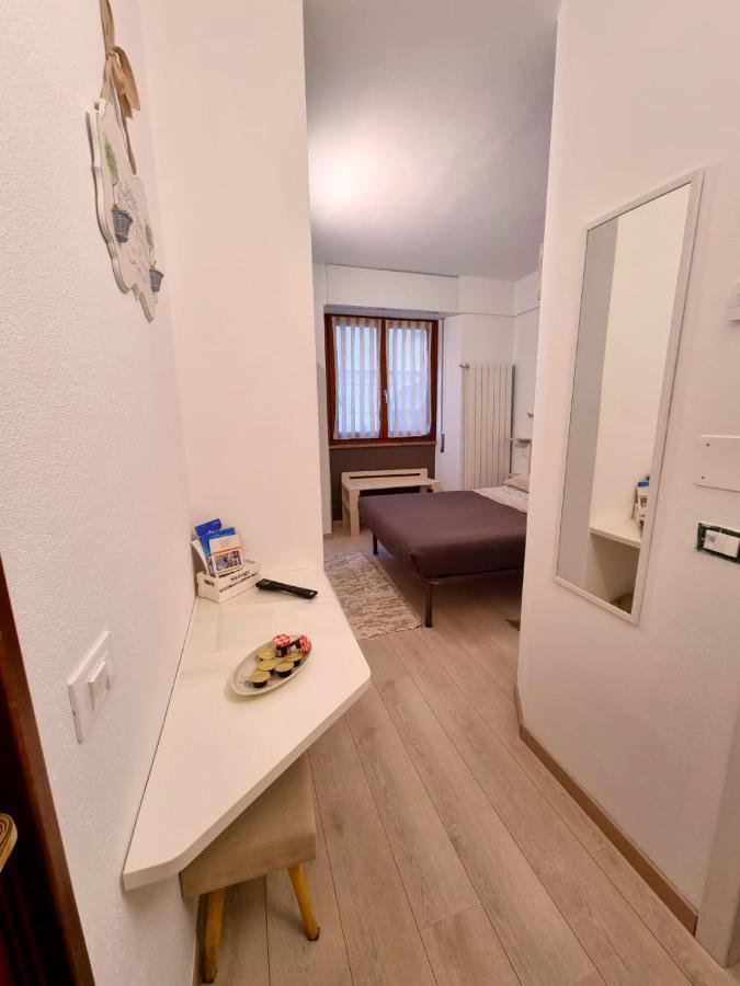 Loft & Espace Maison 1706 Lago Orta Borgomanero Bagian luar foto