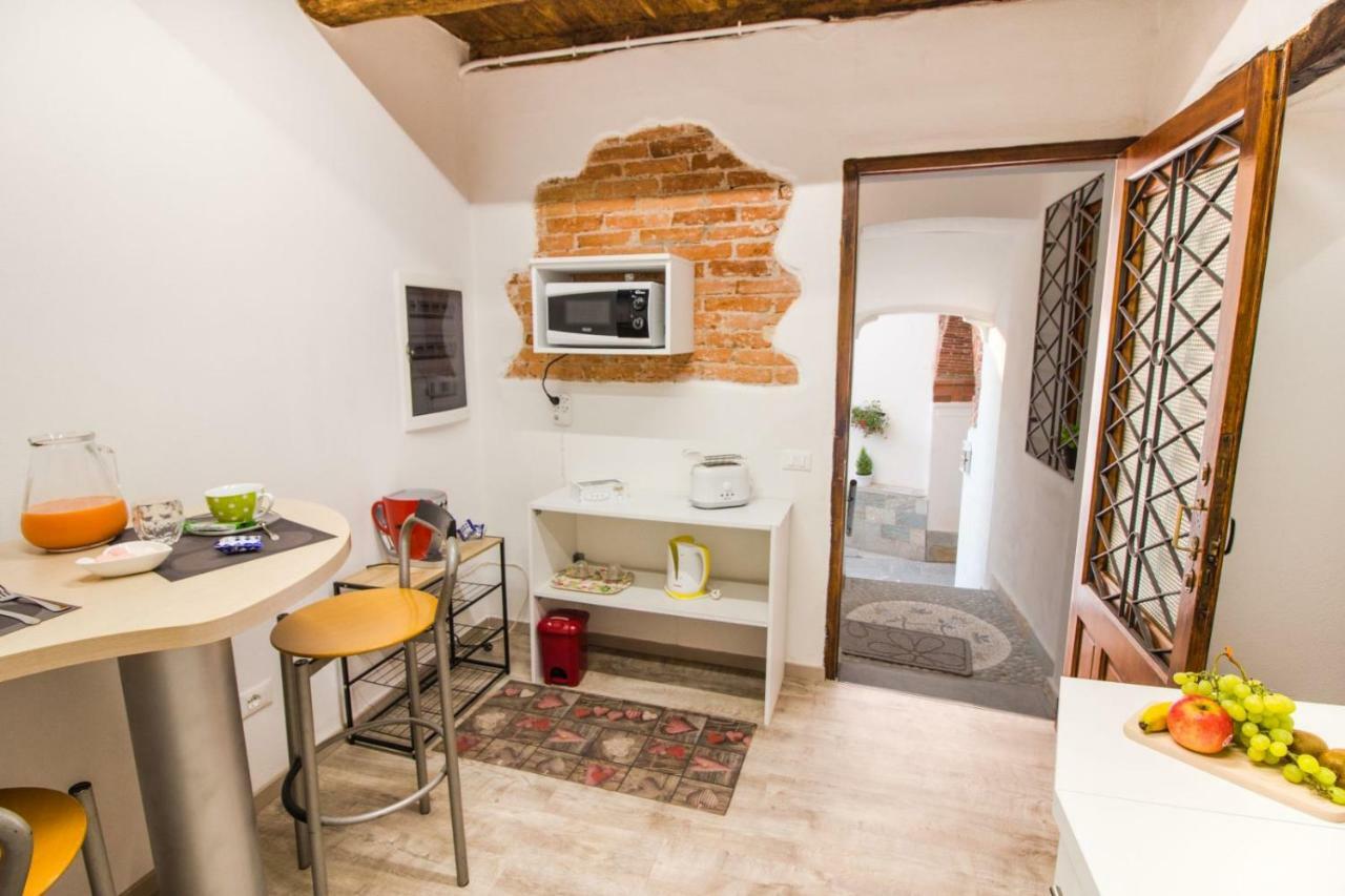 Loft & Espace Maison 1706 Lago Orta Borgomanero Bagian luar foto