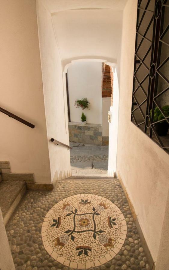 Loft & Espace Maison 1706 Lago Orta Borgomanero Bagian luar foto